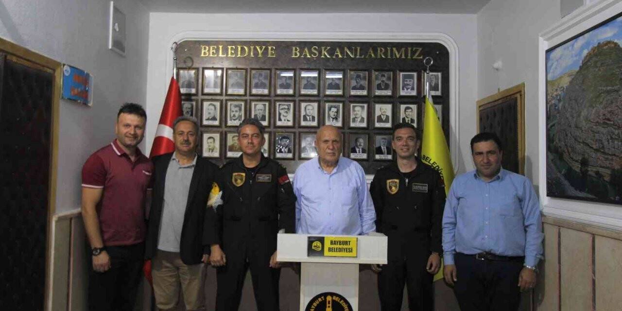 Gökyüzünün çelik kanatları Bayburt semalarında