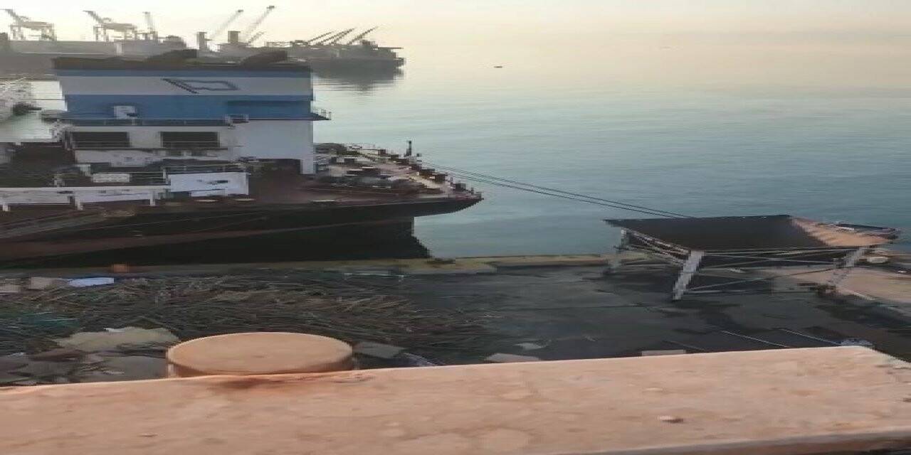 İzmit Körfezi’ni kirleten gemiye ceza yağdı