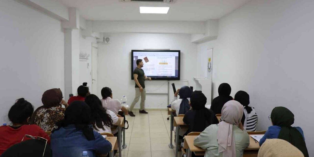 Haliliye’de üniversite hazırlık yaz kursları devam ediyor