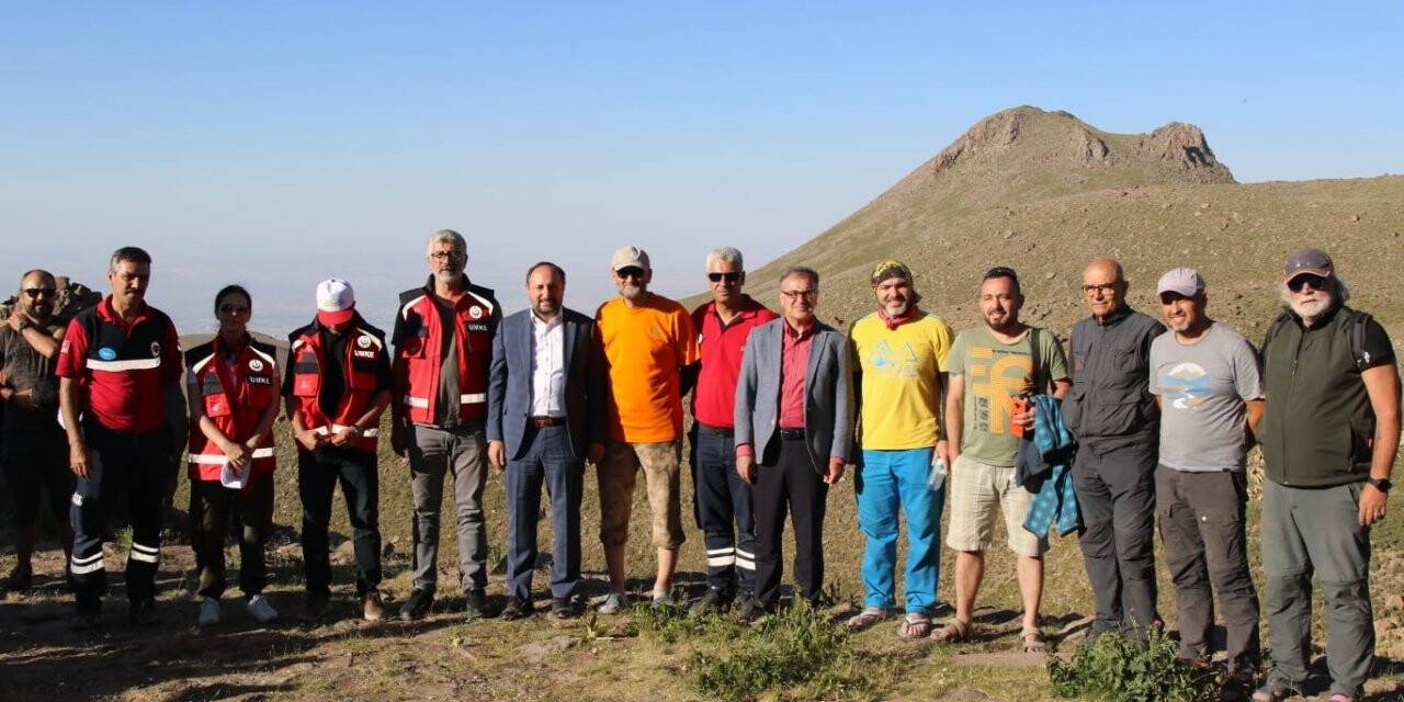 28. Sütdonduran Kampı ve Erciyes zirve Tırmanışı Yapıldı