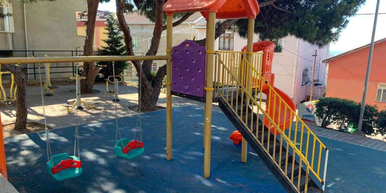 Maltepe parklarında yenileme çalışmaları devam ediyor