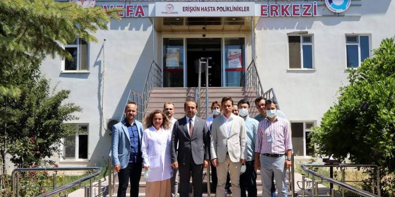 Sağlık Müdürü Şenkul, Vefa Psikiyatri Merkezi’ni ziyaret etti