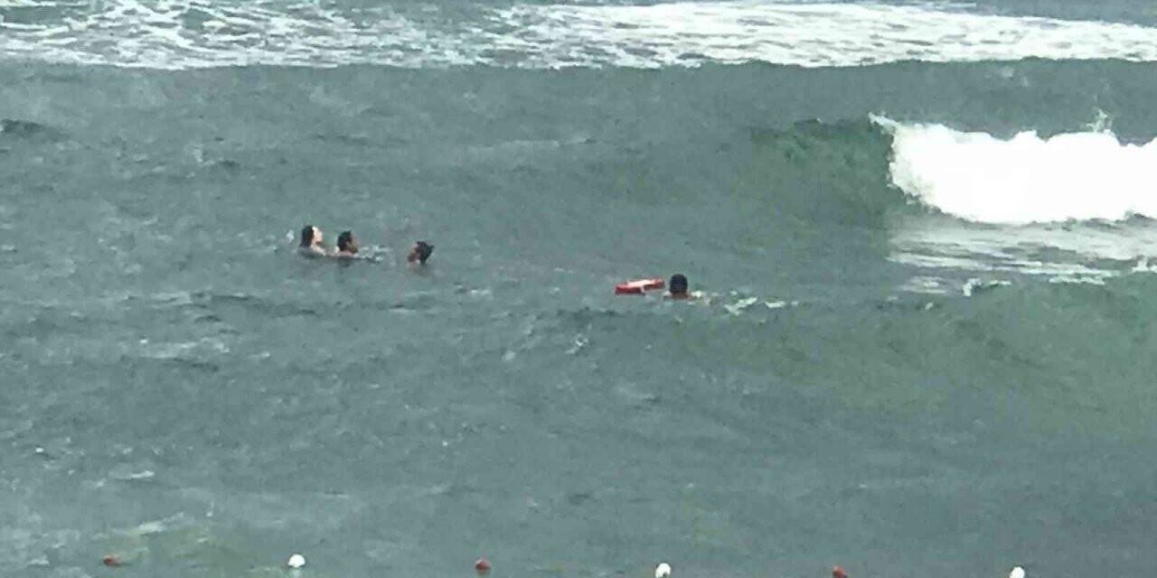 Sahillerde 225 kişi boğulmaktan kurtarıldı