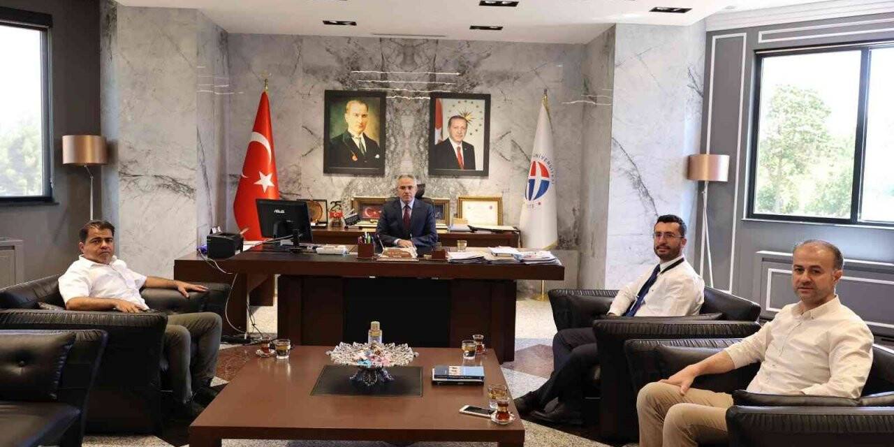 GAÜN Hastanesi Başhekimliğine Prof. Dr. Hakan Eren atandı