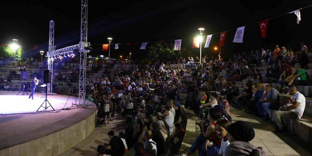 Denizli’de yaz konserleri başladı