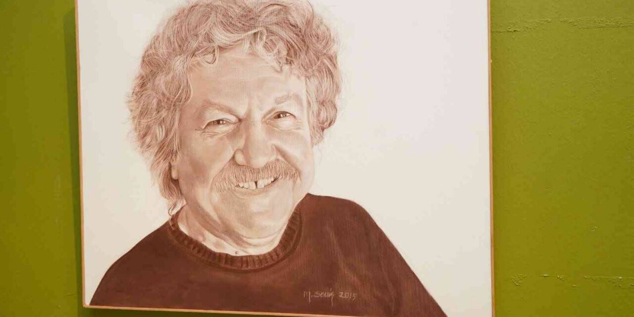 Ayvalık’ta merhum ressam Arif Buz unutulmadı