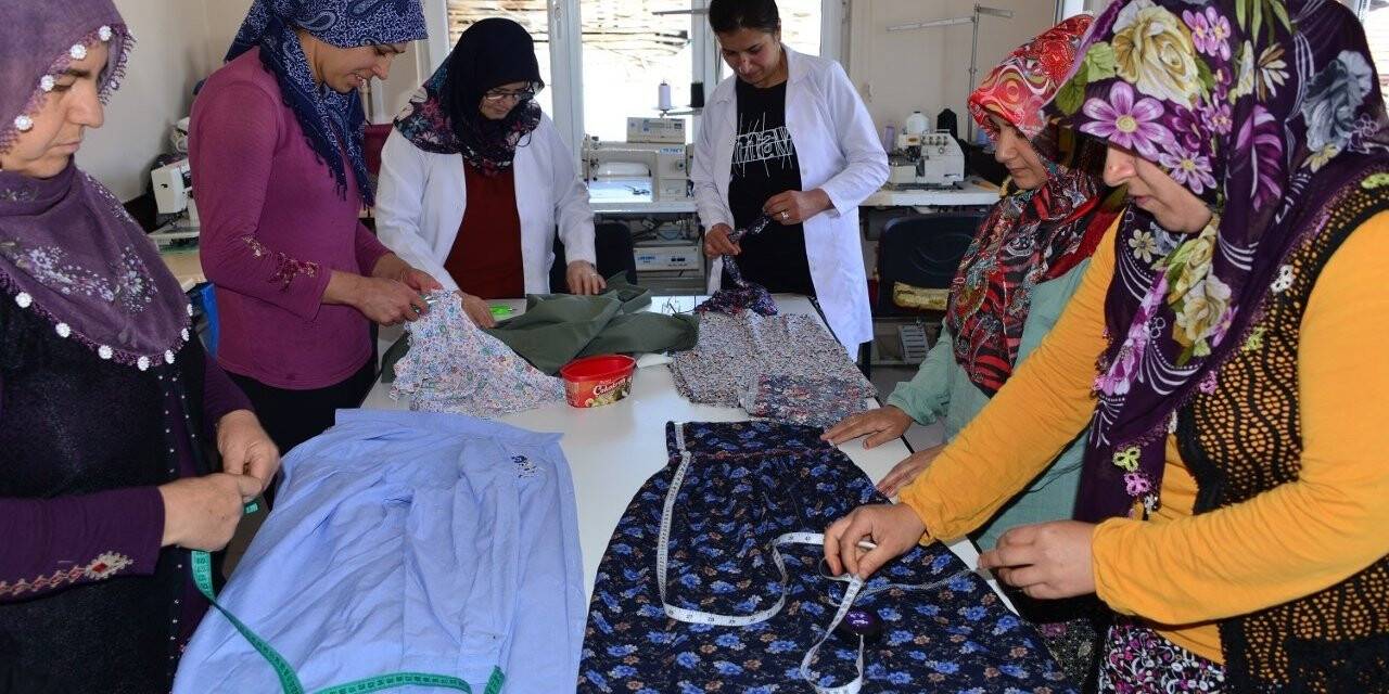 Konak’ta biçki-dikiş kursuna ilgi