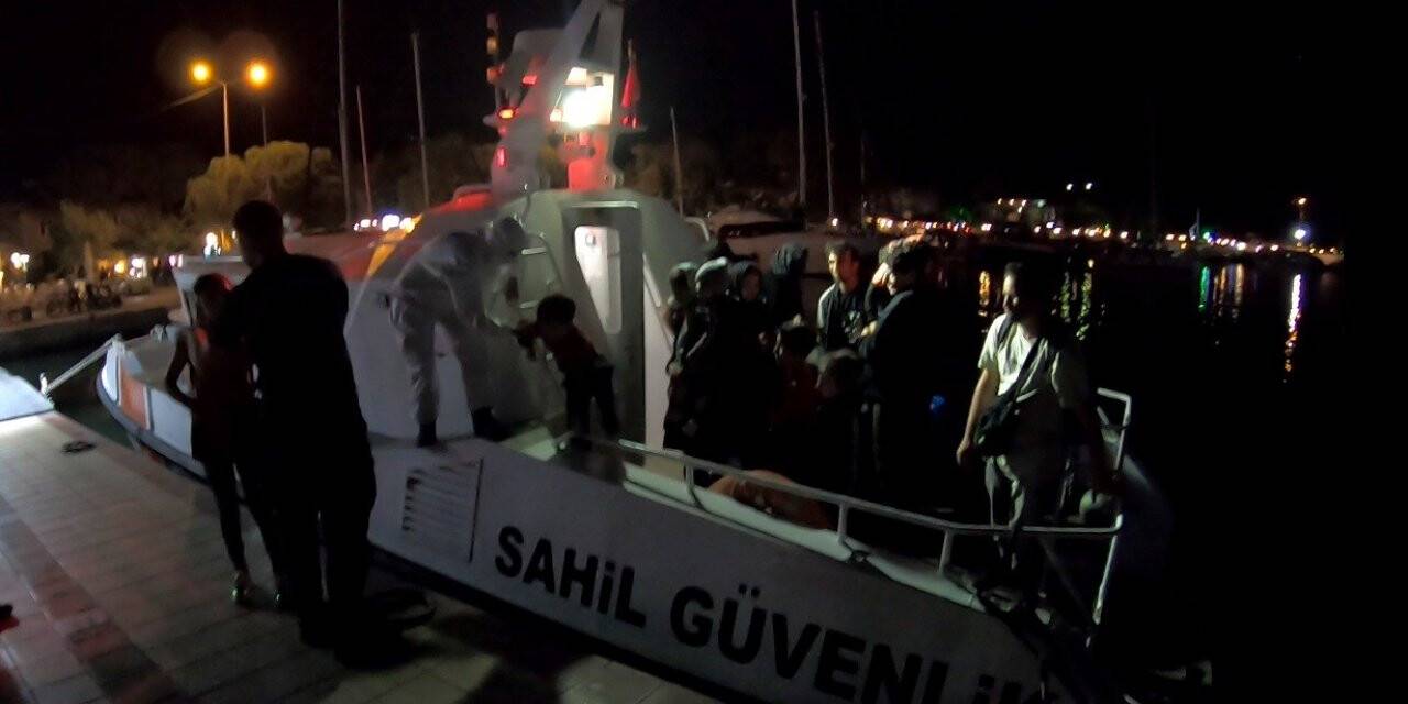Çanakkale açıklarında 16 düzensiz göçmen kurtarıldı