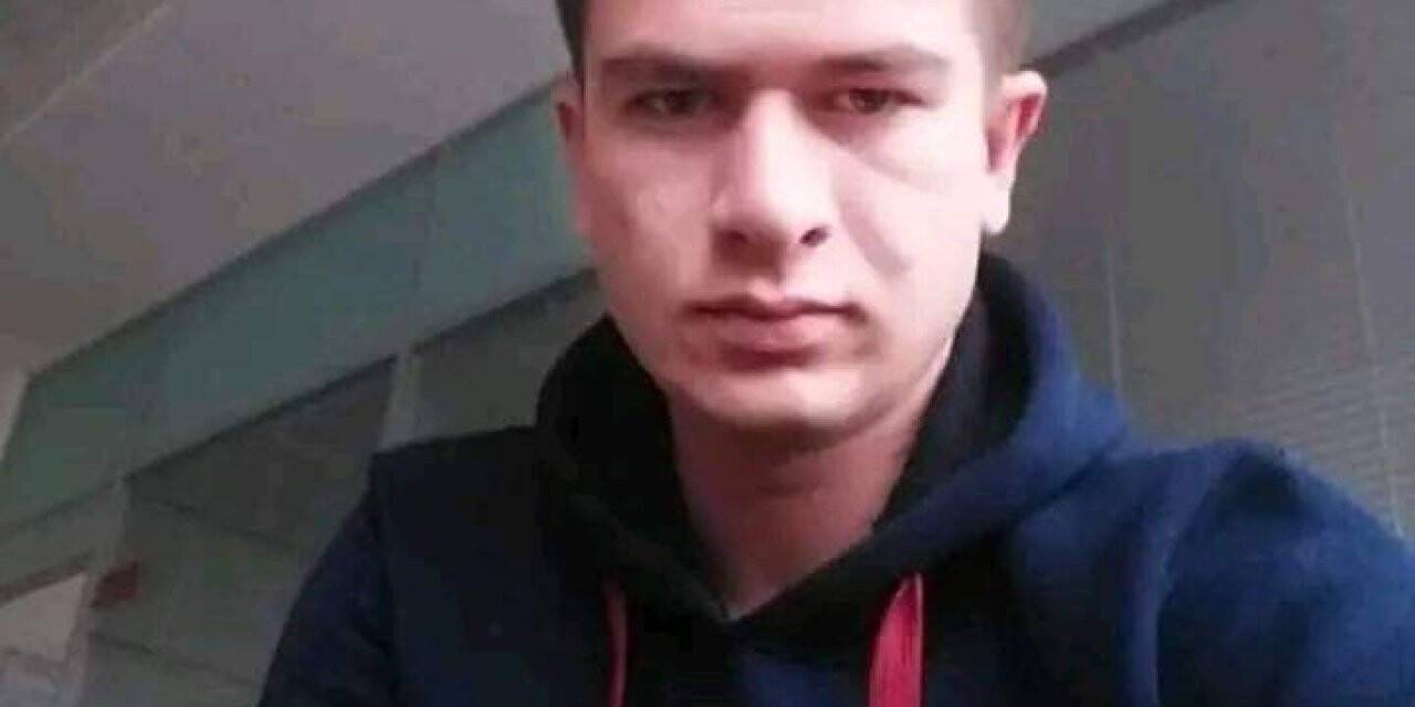 Motosiklet ile otomobil çarpıştı: 2 ölü, 1 yaralı