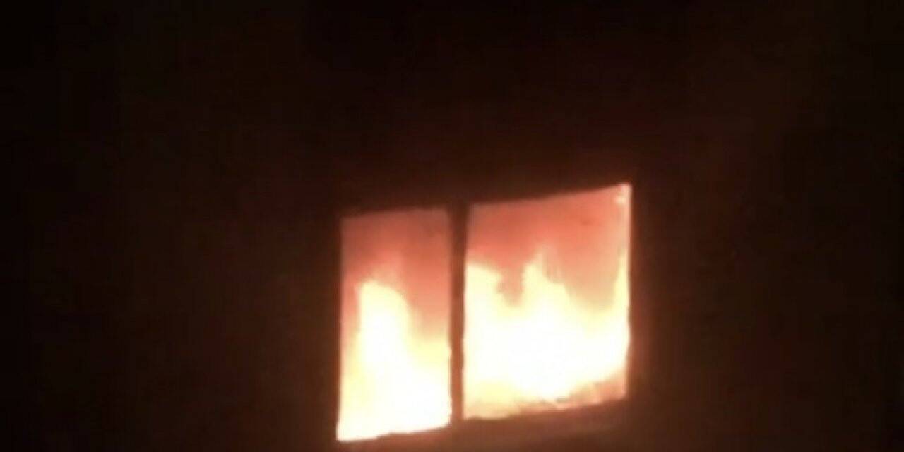 Bursa’da genç adam kendi evini yaktı