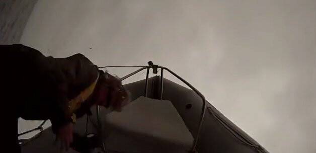 Dev balina tekneyi alabora etti / Video