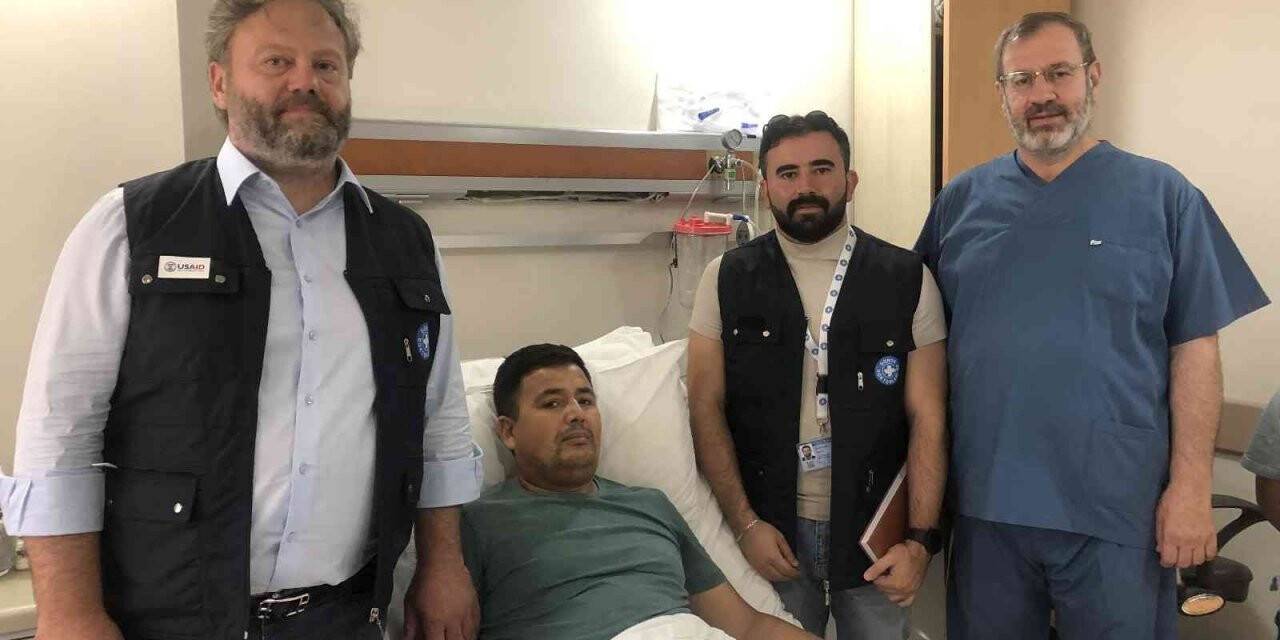 Böbreğinden 2.5 kilo tümör çıkarılan Afganistanlı Türkiye’de sağlığına kavuştu