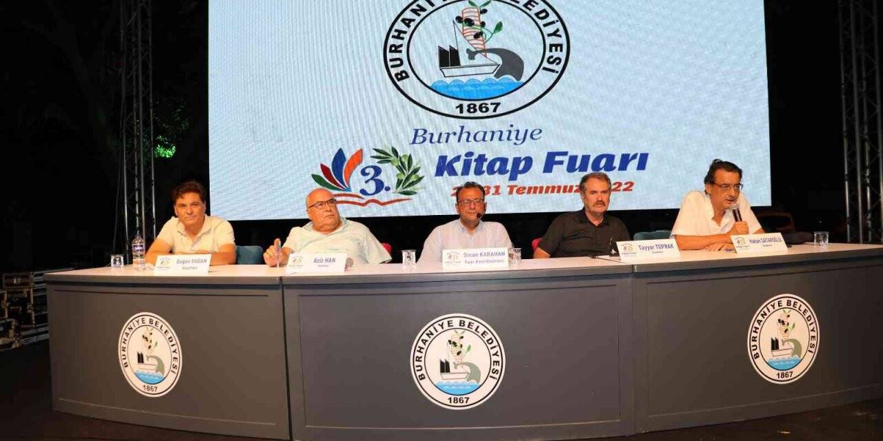 Burhaniye Kitap Fuarı görkemli şölenle sona erdi