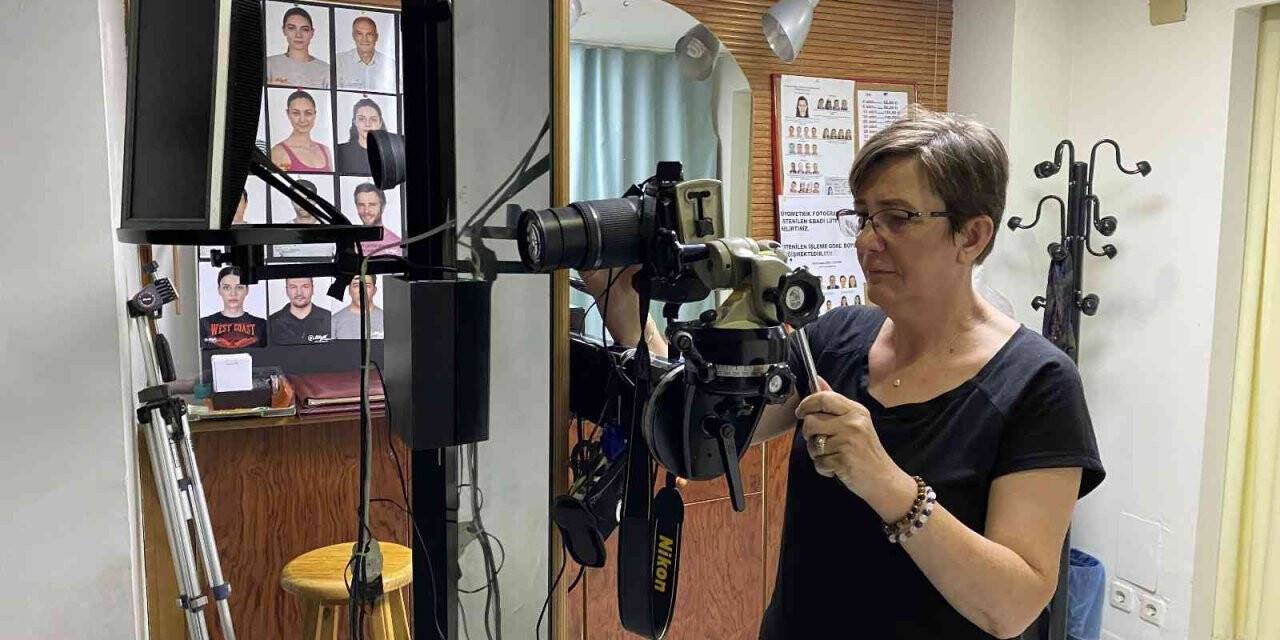 Kadıköy’de ünlülerin yarım asırlık fotoğrafçısı: "Arşivlerimizde çok fazla anımız var”