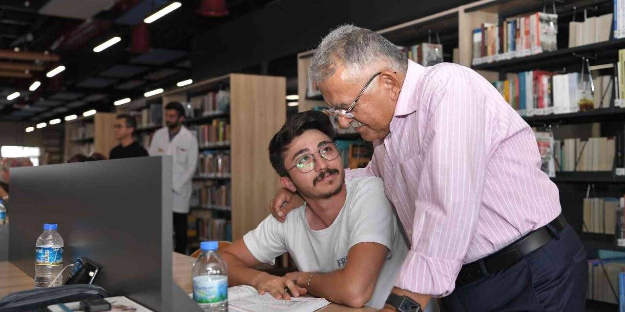 Başkan Büyükkılıç, Beyazşehir Sosyal Yaşam Merkezi’ni inceledi