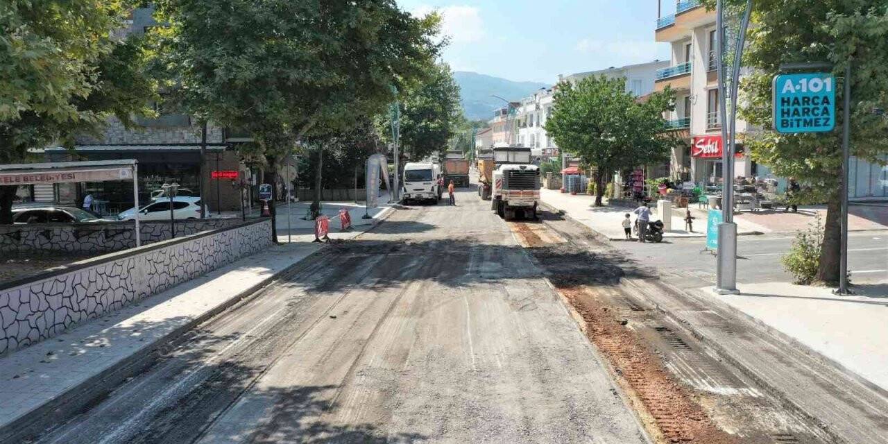 Başiskele’de asfalt seferberliği