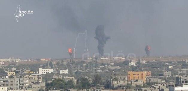 İsrail ordusu camiyi bombaladı VİDEO