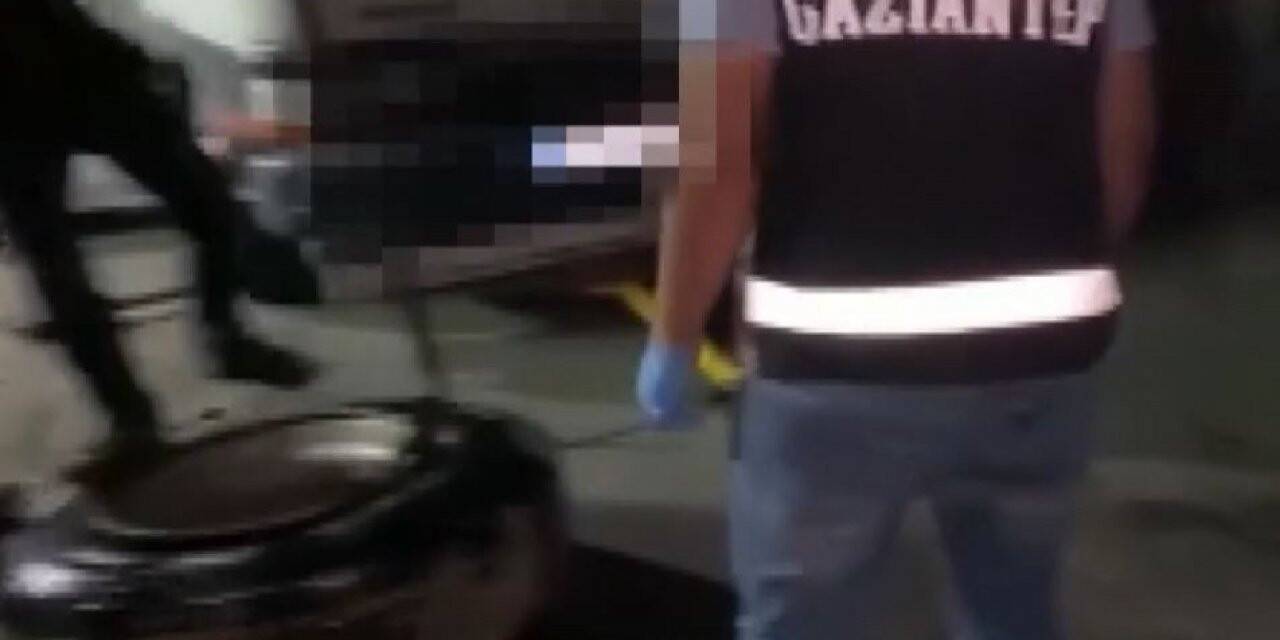 Gaziantep’te kaçakçılık operasyonu: Gümrük kaçağı sigara ve kol saatleri ele geçirildi