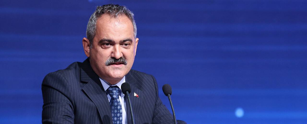 Bakan Özer: Kütüphanesi olmayan hiçbir okul kalmadı