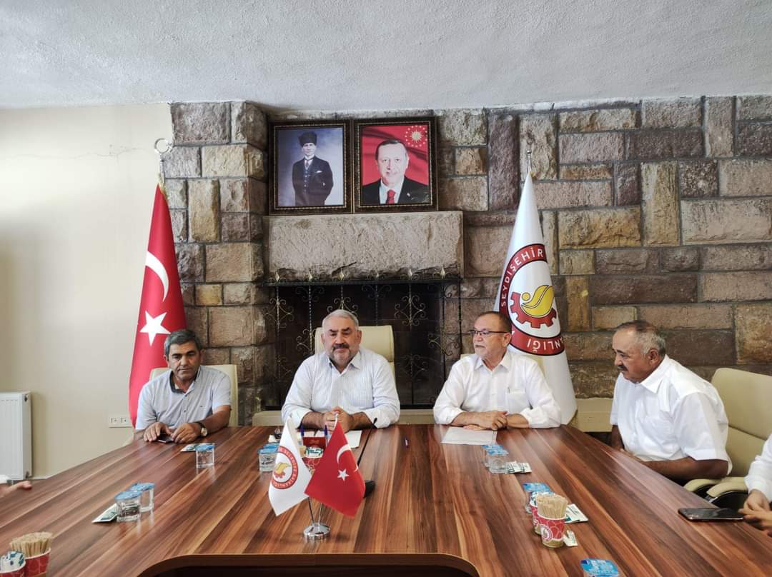 AK Parti Konya Milletvekili Etyemez, Seydişehir'de ziyaretlerde bulundu