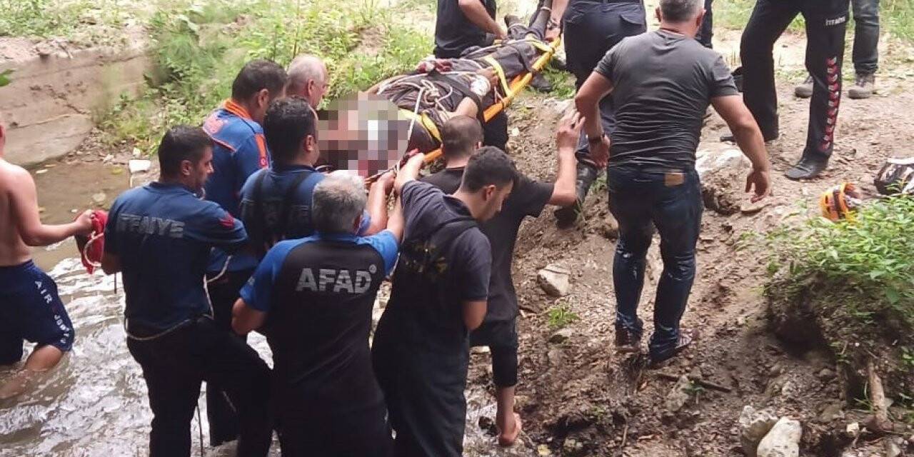 Yalova’da dere yatağına düşen kepçenin operatörü hayatını kaybetti