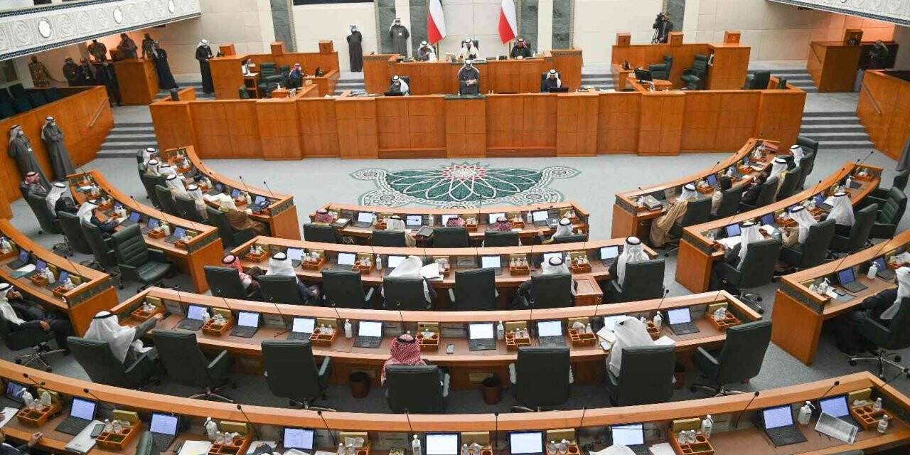 Kuveyt’te parlamento resmen feshedildi