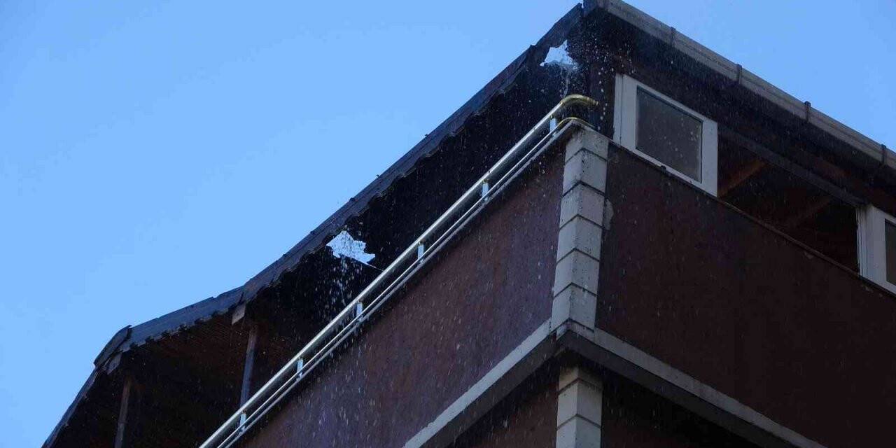 Pendik’te çatı katında çıkan yangın korkuttu