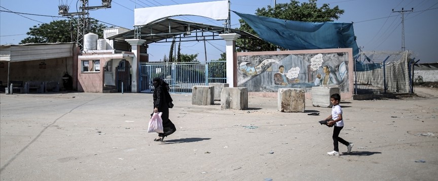 İsrail Gazze çevresinde aldığı önlemlere üçüncü günde de devam ediyor