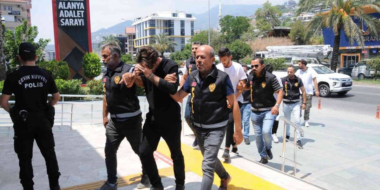 Arkadaşlık siteleri üzerinden gelen adisyon tuzağına 7 tutuklama