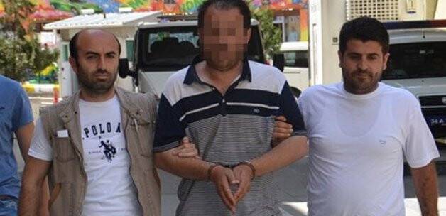 Bayrağı indirmeye çalışan zanlı intihar etti