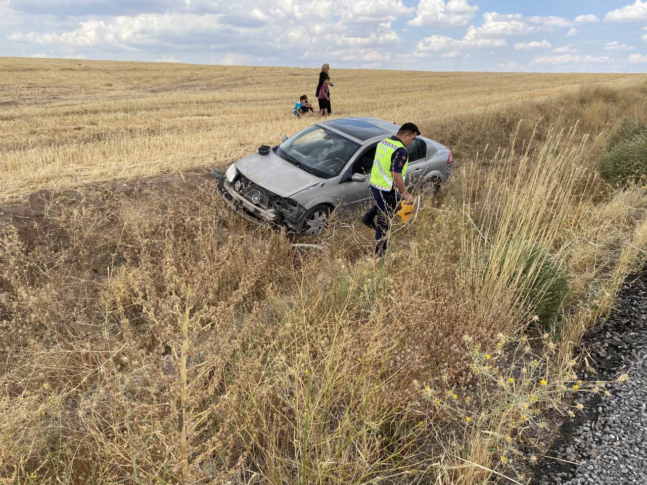 Konya’da hafif ticari araçla otomobil çarpıştı: 4 yaralı
