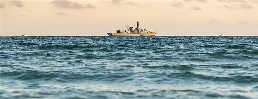 İran donanması, Kızıldeniz'de bir İran gemisine yapılan saldırıya müdahale ettiğini duyurdu