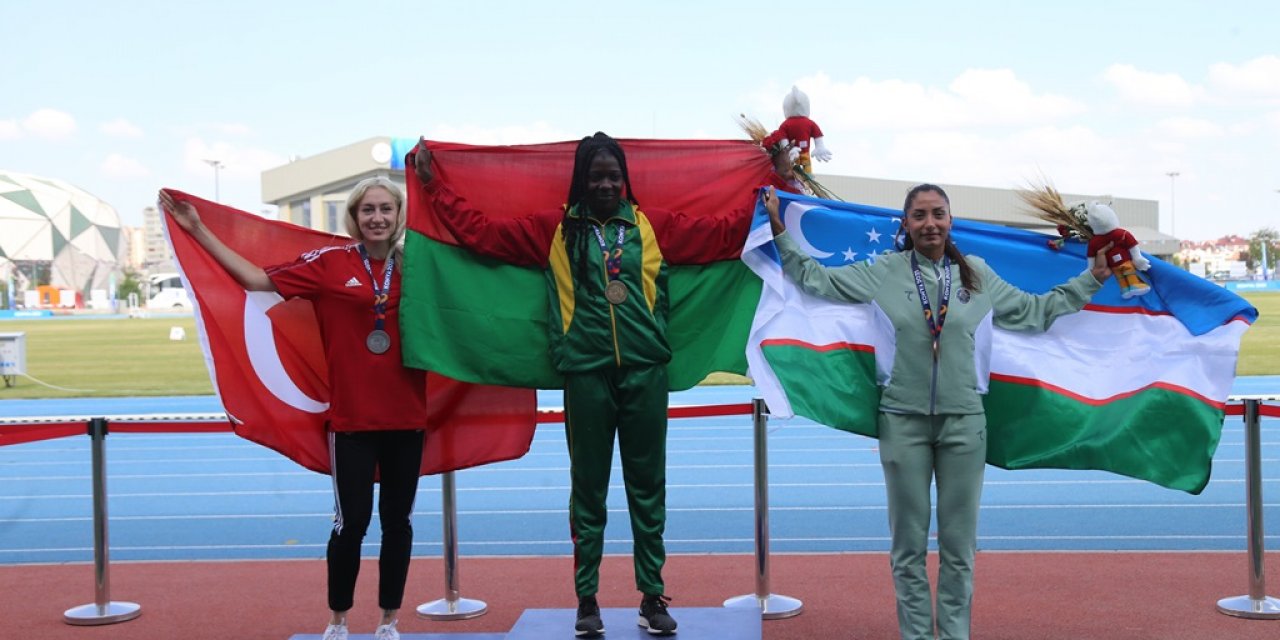 Konya 2021'de kadınlar uzun atlamada madalyalar sahibini buldu
