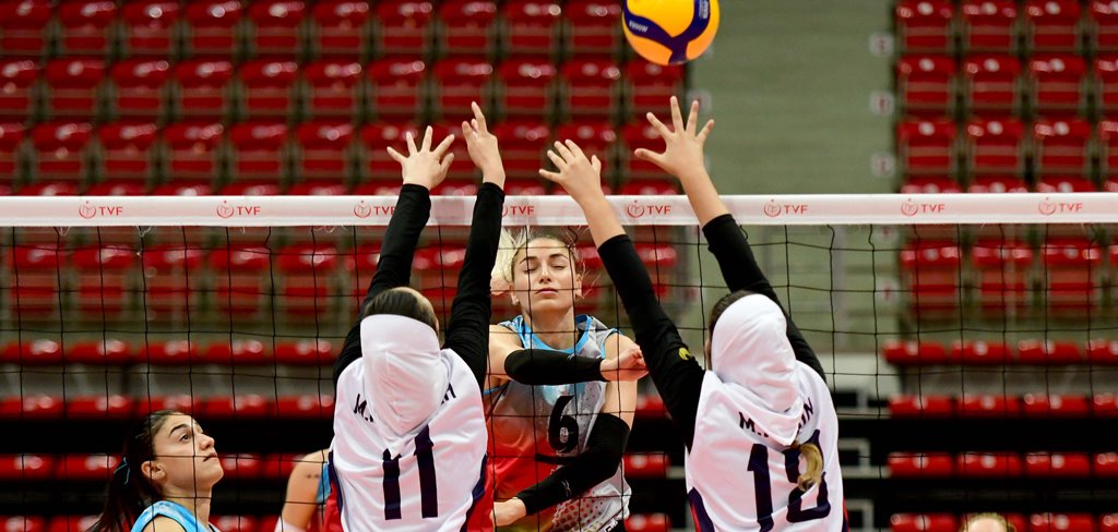 Azerbaycan kadın voleybol takımı  Afganistan'ı mağlup etti
