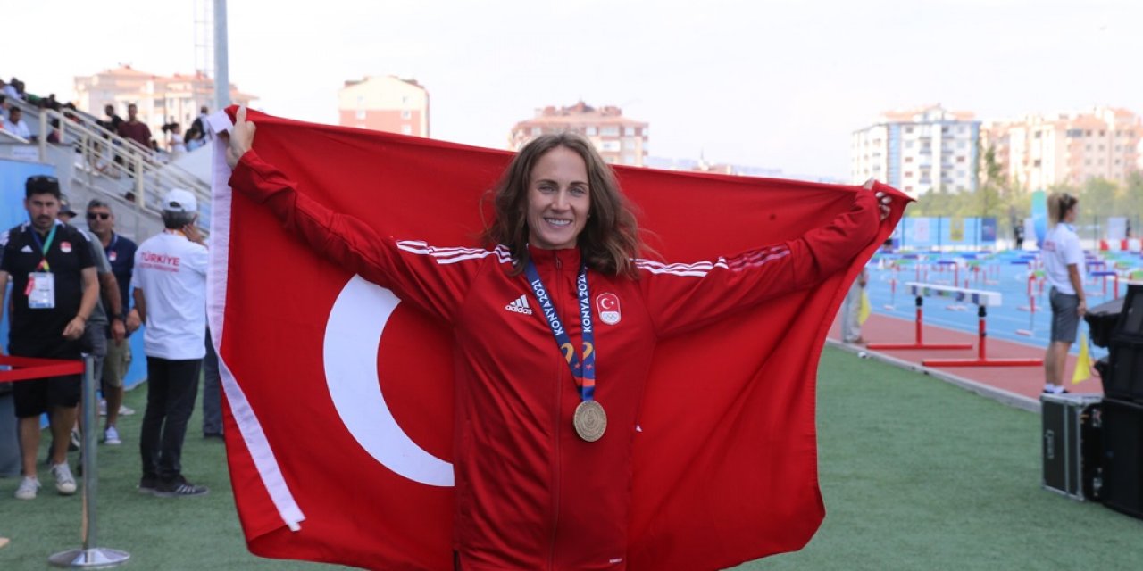 Ekaterina Guliyev'den Konya 2021'de altın madalya