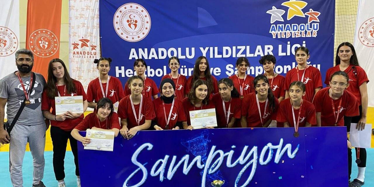 ANALİG Konya Kız  Takımı Türkiye dördüncüsü