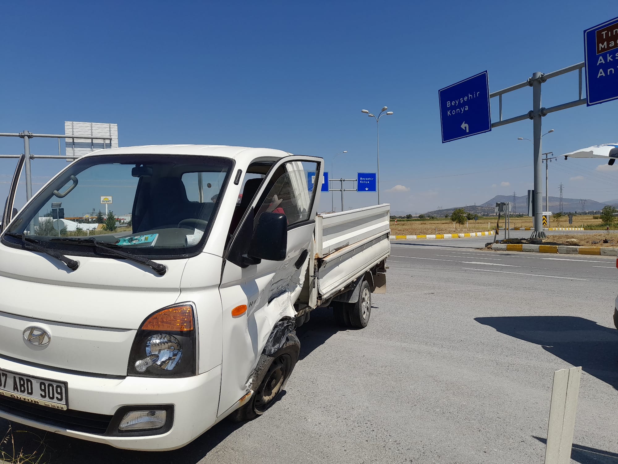 Seydişehir'de pikapla otomobilin çarpıştığı kazada 1 kişi yaralandı