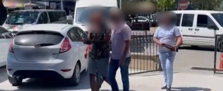 2 ayrı cinayetten aranıyordu, tatil beldesi Kuşadası girişinde yakalandı