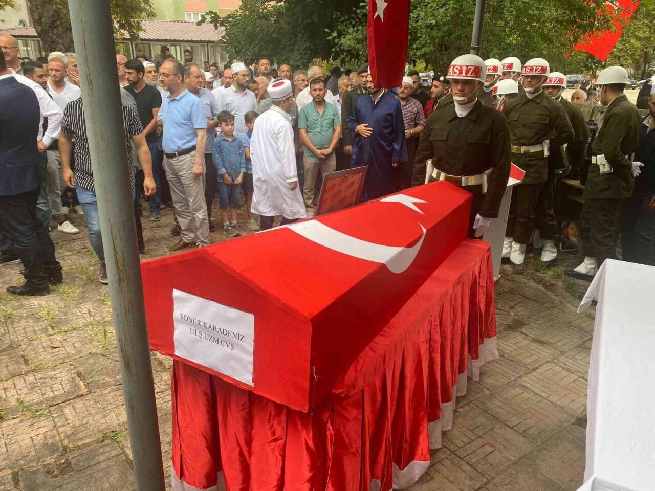 Kazada ölen uzman çavuş son yolculuğuna uğurlandı