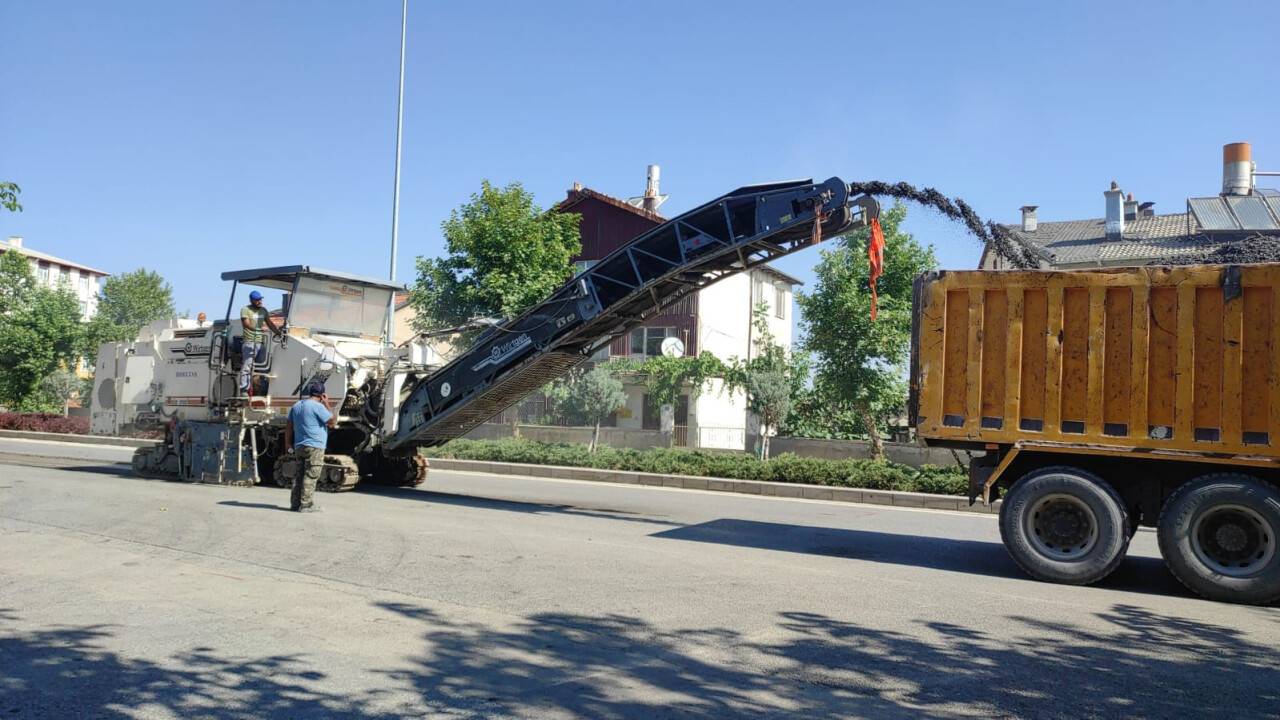 Seydişehir’de asfalt çalışmaları devam ediyor