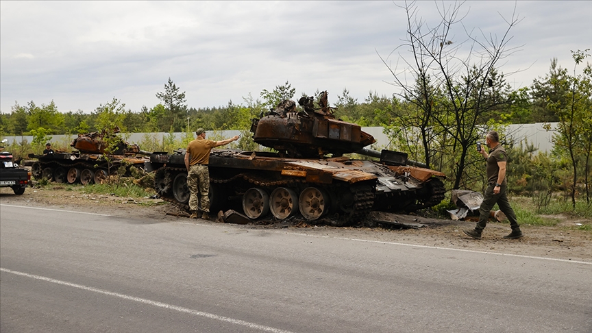 Ukrayna'da toplam 4 bin 334 tank ve zırhlı araç imha ettik