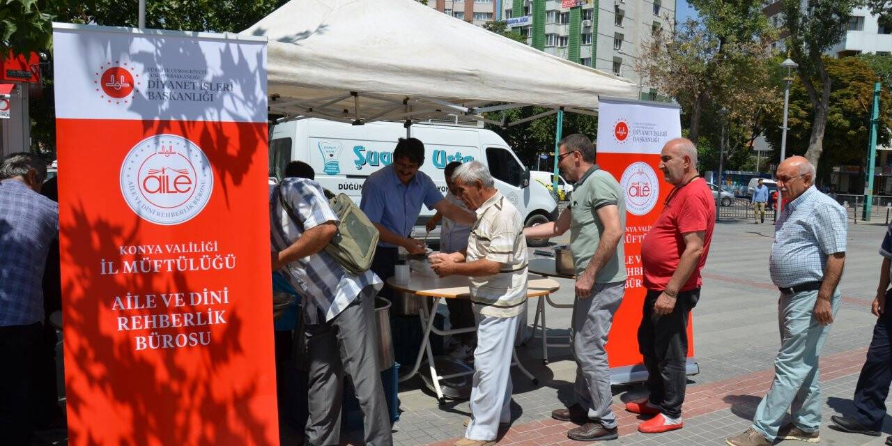 Müftülükten aşure ikramı