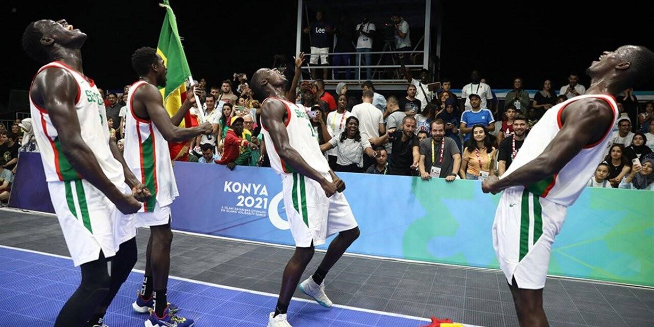 Basketbol 3x3'de altın madalyalar Azerbaycan ve Senegal'in
