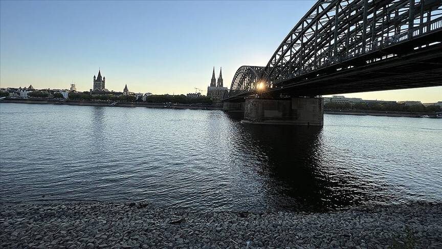 Alman ekonomisinin can damarı olan nehirler kuraklık nedeniyle çekiliyor