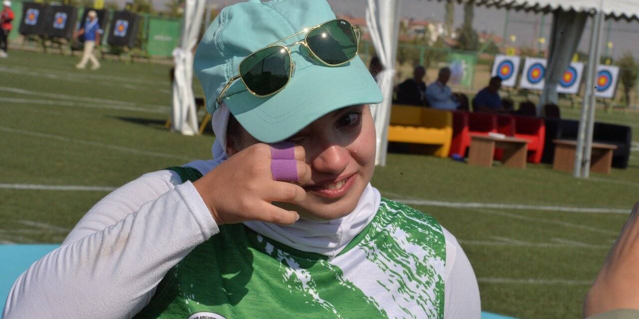 İranlı sporcunun mutluluk gözyaşları