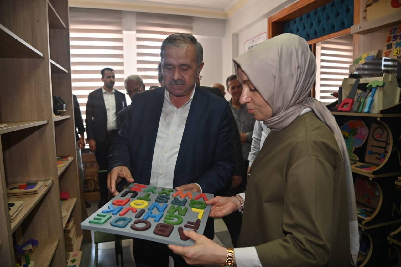 AK Parti Genel Başkan Yardımcısı Usta'dan Mobilyacılar Odası'na ziyaret