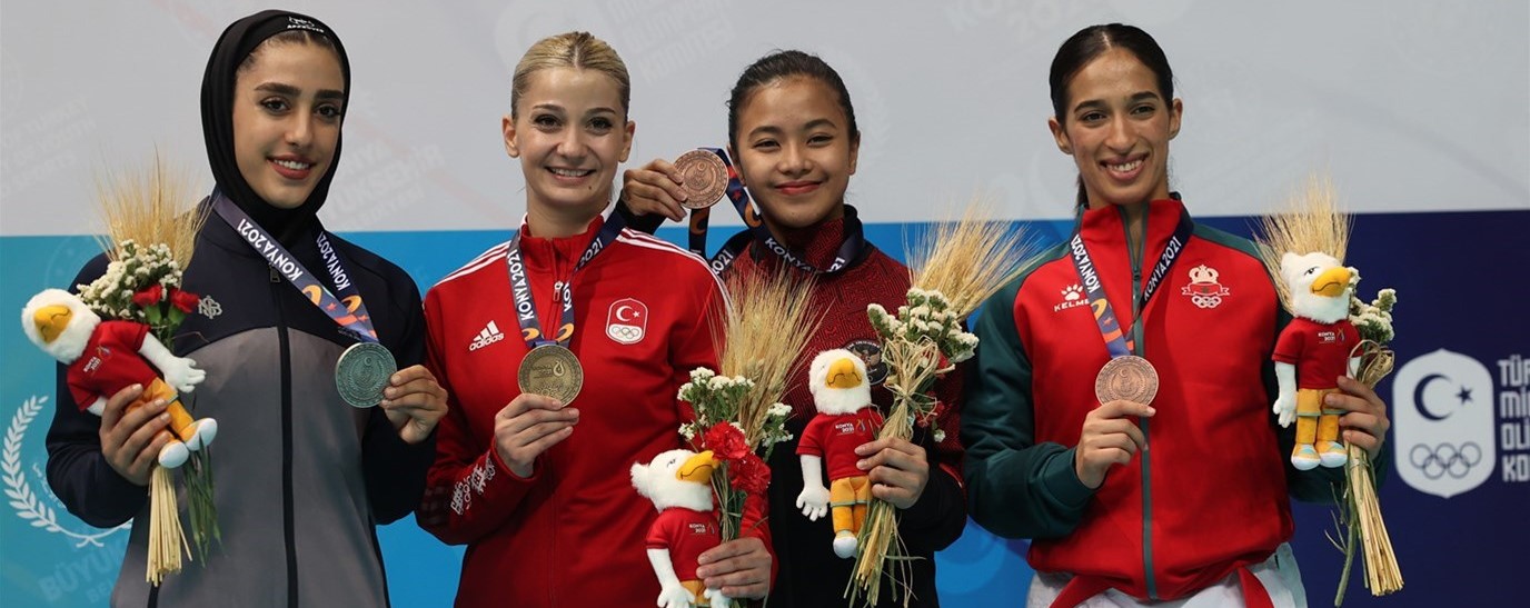 Milli karateciler 5 madalya kazandı