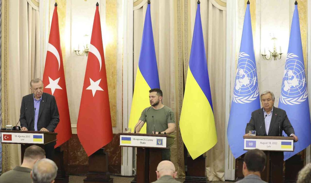 Zelenskiy: "Müzakerelerin tek yolu Rus ordusunun çekilmesi"