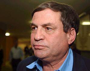 İsrail tehditlerini sürdürüyor