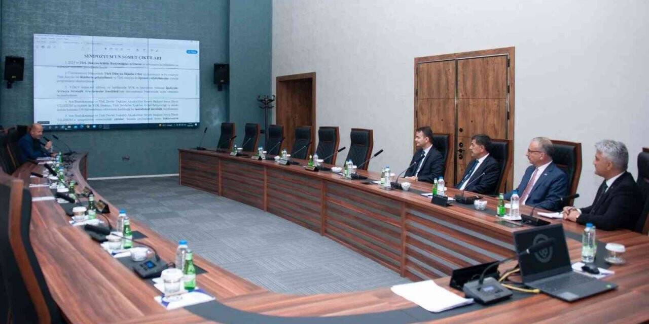 Uluslararası Türk Dünyası Sempozyumu bilgilendirme toplantısı yapıldı